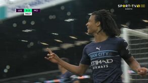 Rúben Dias ganha nas alturas e Aké finaliza 'à ponta-de-lança': assim foi o 2.º golo do Man. City