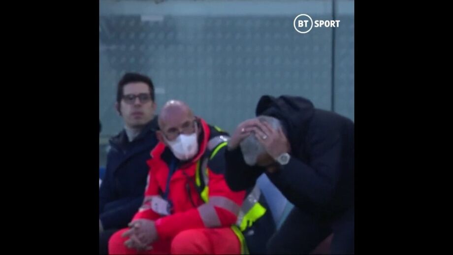 Treinador português foi contra a quina'do banco de suplentes durante o triunfo frente à Sampdoria (1-0)