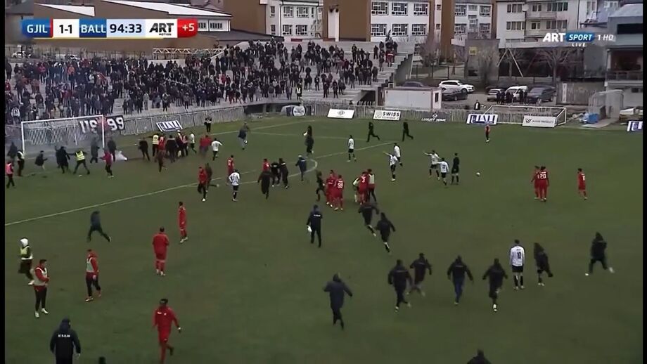 Jogo entre Gjilani e Ballkani terminou da pior maneira