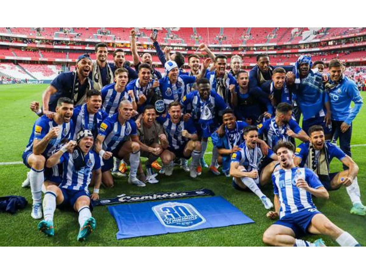 FC Porto 'ganha' dois títulos de campeão mundial de clubes -  FC Porto - Jornal Record