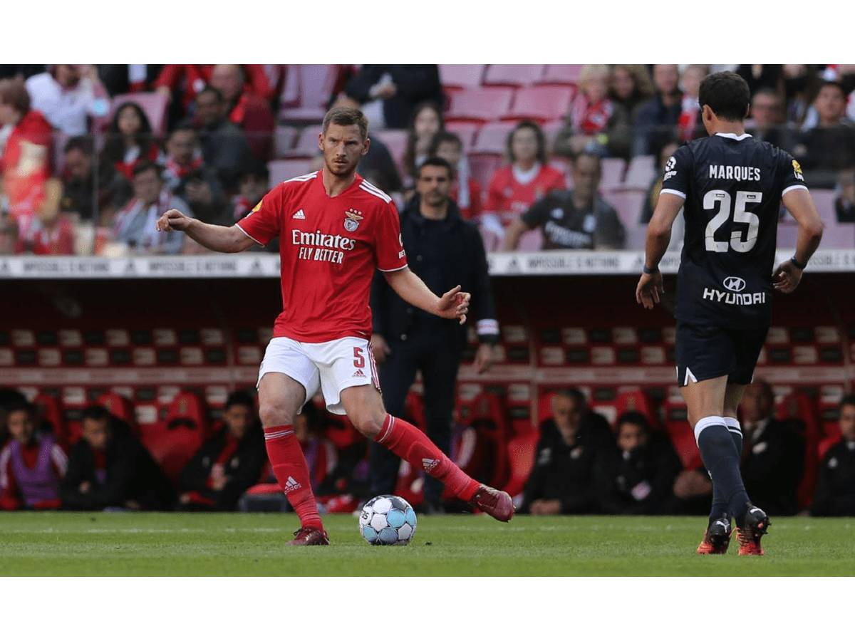 Benfica - Alma&Coração - PERFIL de JAN VERTONGHEN O defesa-central Jan  VERTONGHEN, de 33 anos, é reforço do Benfica. Internacional pela Bélgica,  formado no Ajax, chega à Luz depois de oito épocas