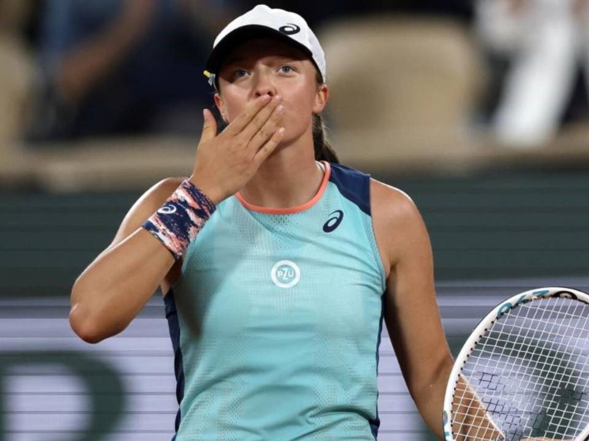 Iga Swiatek apura-se para a segunda ronda de Roland Garros - Ténis - Jornal  Record