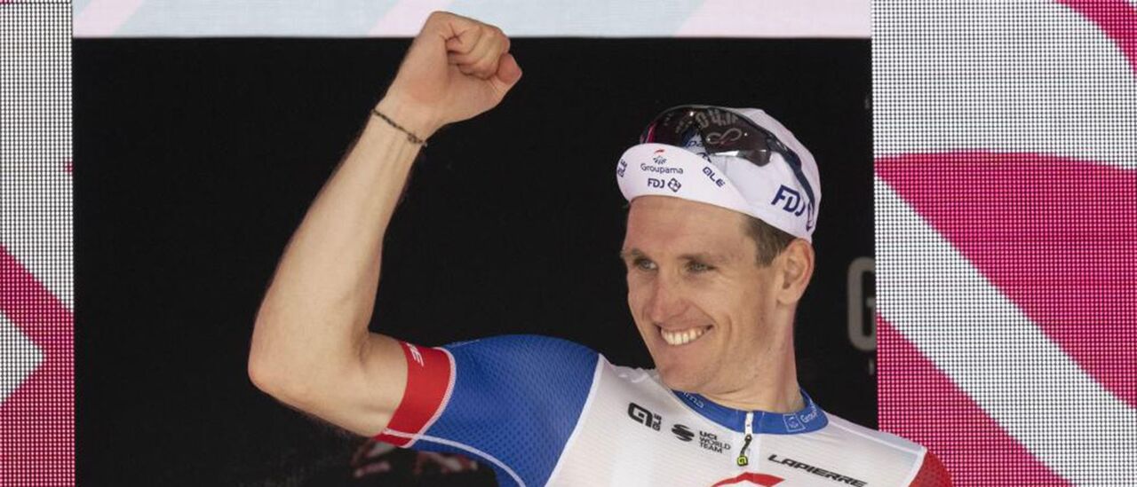 Arnaud Démare imperial nas chegadas ao sprint 
