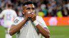 Rodrygo saiu do banco para bisar ao cair do pano e evitar a eliminação