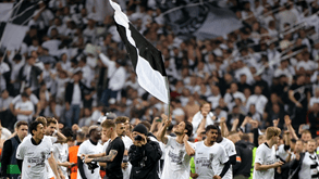 Eintracht Frankfurt quebra jejum de 42 anos