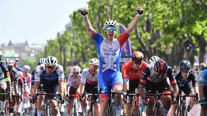 Arnaud Demare vence quinta etapa do Giro e João Almeida sobe ao 7.º lugar na geral