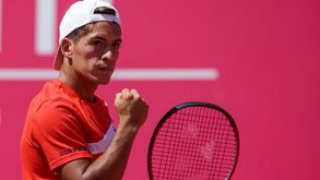 Sebastian Báez conquista o Estoril Open