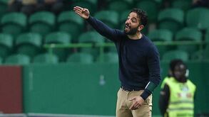 Rúben Amorim admite adeus de Sarabia e revela que Paulinho tem jogado 