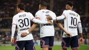 'L'Équipe' avança que a Ligue 1 vai apertar o cerco às contas do clubes