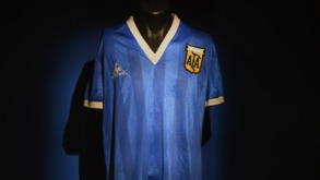 Família de Maradona garante que a camisola leiloada não foi usada para marcar à Inglaterra