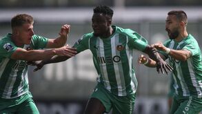 Rio Ave-Chaves, 3-0: Golo madrugador de Aziz e 'bis' de Santos na vitória do campeão da 2.ª Liga