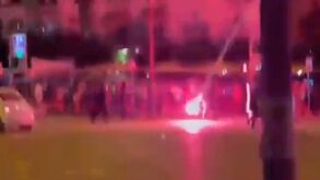 Sevilha a ferro e fogo no 'pré-jogo': adeptos de Eintracht e Rangers envolveram-se em confrontos