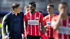 Relação com o grupo é ponto forte de Roger Schmidt