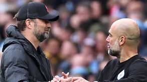 Klopp e Guardiola lutam  palmo a palmo pela  conquista da Premier