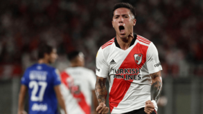 Adeptos do Benfica e do River Plate 'invadem' redes sociais de Enzo Fernández em disputa acesa