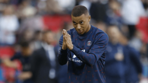 'L'Équipe' avança que Mbappé decidiu ficar no PSG 