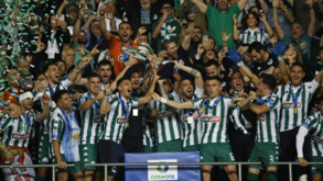 Panathinaikos vence PAOK em final da Taça da Grécia marcada por violência