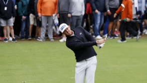 Mito Pereira lidera PGA Championship enquanto Tiger Woods desiste