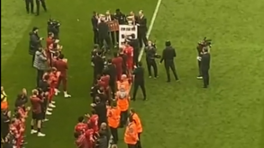 Liverpool perdeu o campeonato mas houve guarda de honra: a despedida de Origi mereceu aplausos de pé