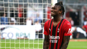 Rafael Leão eleito melhor jogador da liga italiana em 2021/22