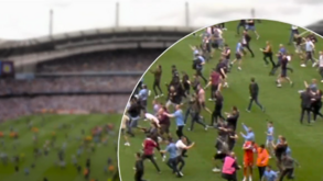 Guarda-redes do Aston Villa agredido durante invasão de campo do Manchester City