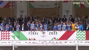 O momento em que o FC Porto levantou a Taça de Portugal 2021/22