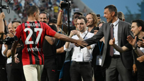 Daniel mantém a tradição e é mais um Maldini a ser campeão pelo AC Milan