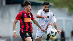 Festa da subida do Fontinhas no sofá mas ainda sem Jamor