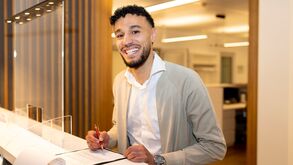 Bayern Munique anuncia contratação de Noussair Mazraoui