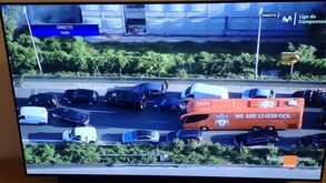 Autocarro do Liverpool ficou preso no trânsito e chegou atrasado ao Stade de France