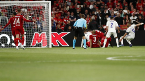 Benzema marcou para o Real Madrid mas o VAR confirmou a anulação: o lance polémico na final da Champions