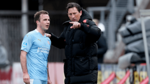 Diretor do PSV fala de Gotze e atira: «Se Schmidt trouxer um grande saco de dinheiro...»