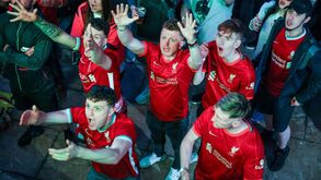 Final da Champions: 30 a 40 mil adeptos do Liverpool viajaram sem bilhete ou com ingresso falso