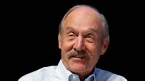 Stan Smith galardoado com o prémio Philippe Chatrier