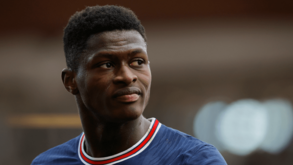 Oficial: PSG acionou opção de compra por Nuno Mendes junto do Sporting