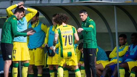 Futebol / 1ª Liga: Belenenses SAD desce de divisão ao empatar em