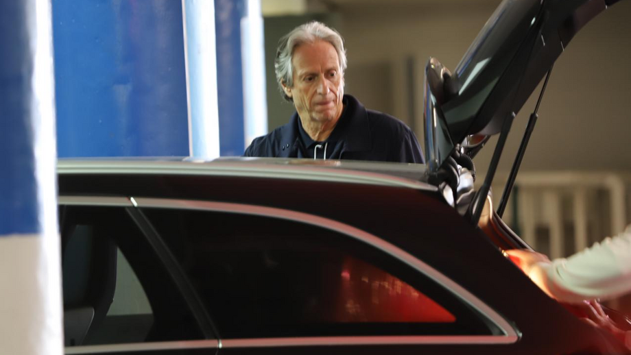 Jorge Jesus negoceia com o Fenerbahçe