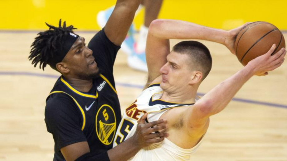 Nikola Jokic volta a ser MVP