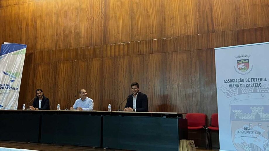 Tiago e Nélson Lenho presentes em ação de formação sobre o dirigismo no mundo do futebol