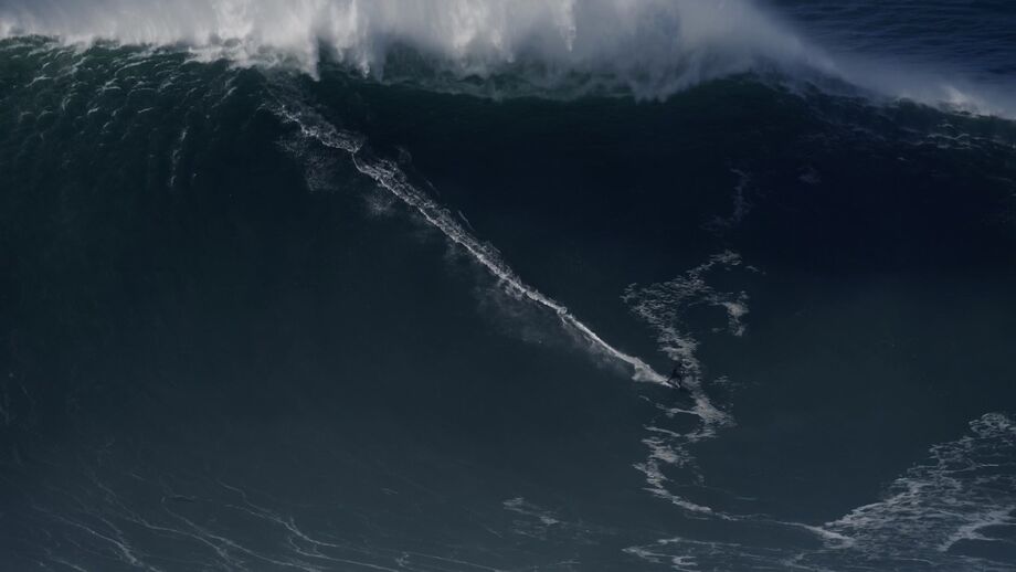 Sebastian Steudtner novo recordista da maior onda do Mundo surfada na Nazaré