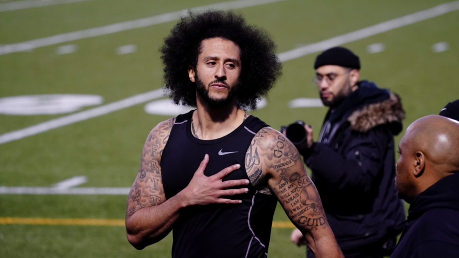 Colin Kaepernick não joga desde 2016 e foi agora chamado a treinar com os Las Vegas Raiders