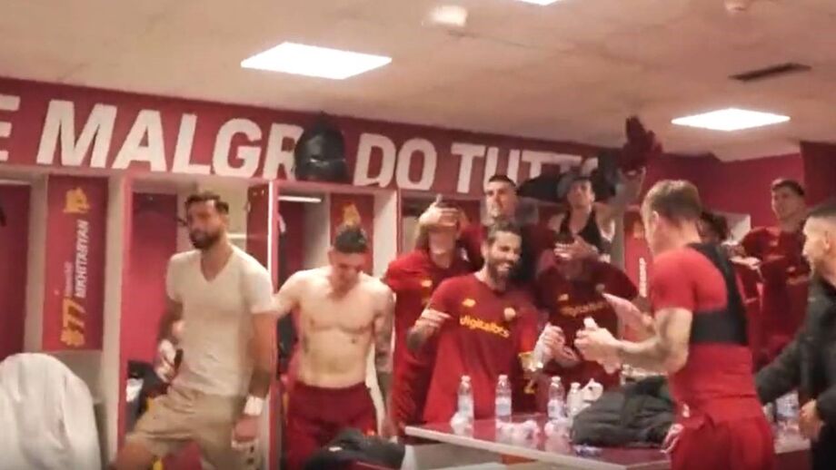 Equipa treinada por José Mourinho eliminou o Leicester nas 'meias'