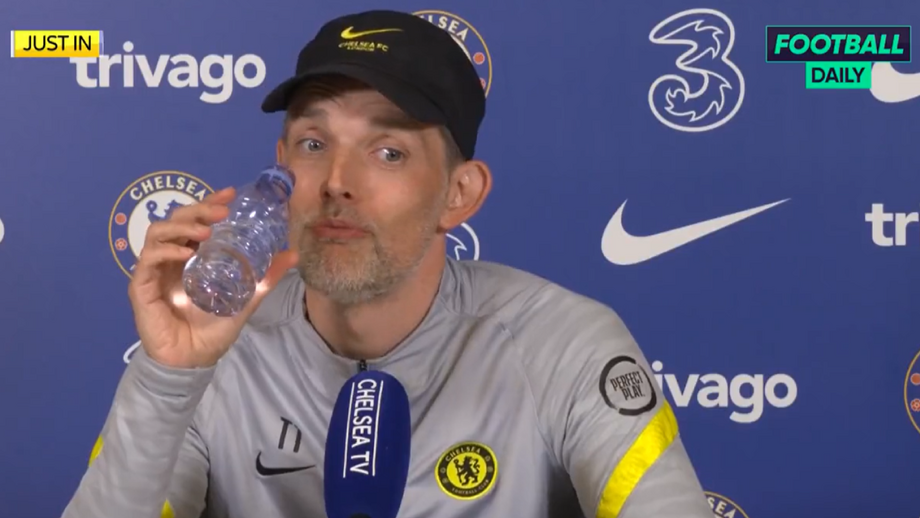 Momento hilariante aconteceu durante a conferência de imprensa do treinador do Chelsea