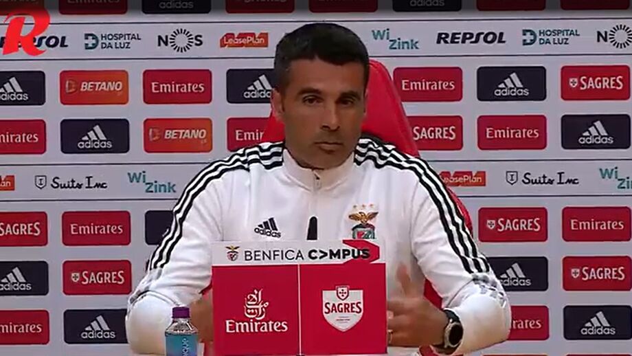 Treinador do Benfica faz balanço da participação nas competições