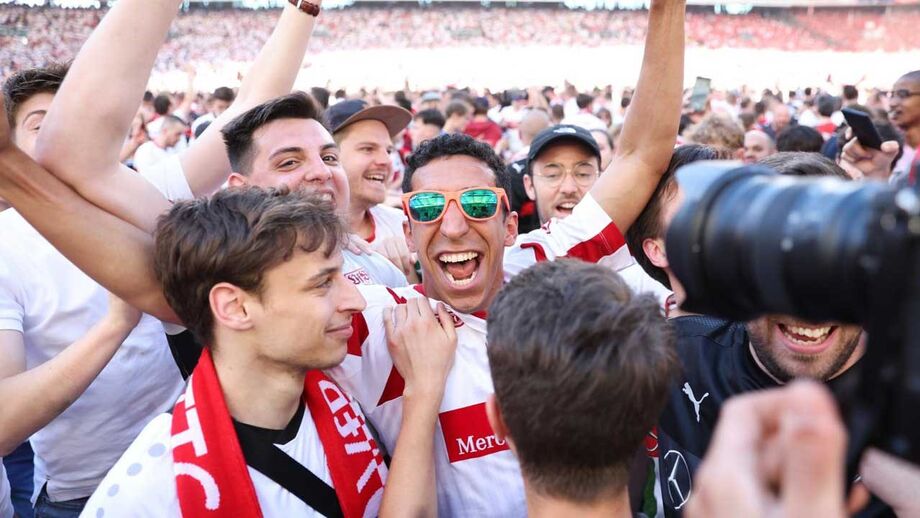 Vitória sobre o Colónia na última jornada garante permanência na Bundesliga