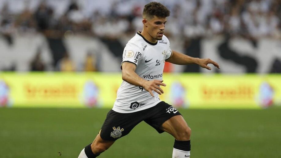 Defesa português do Corinthians envolvido em polémica no jogo com o Internacional