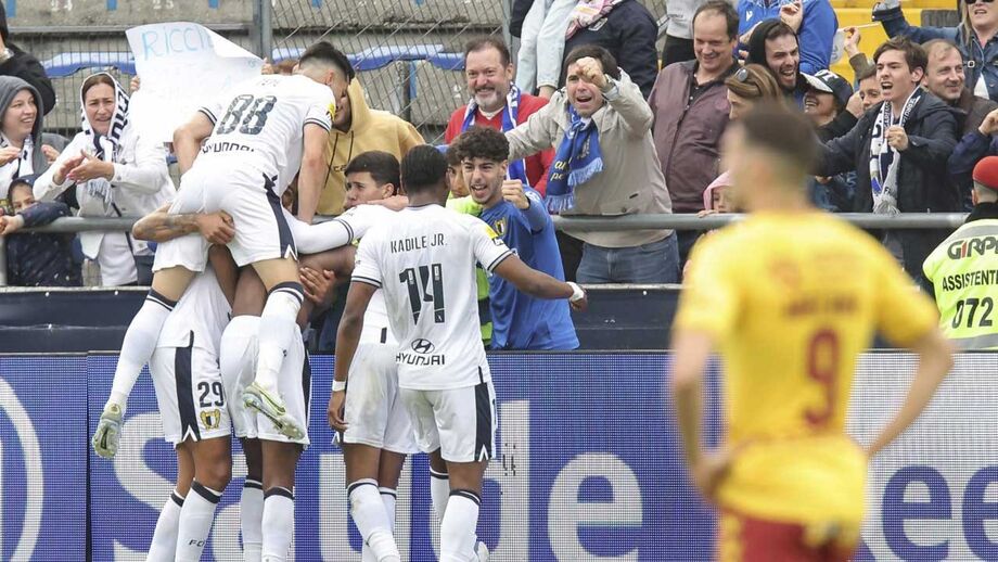 A crónica do Famalicão-Sp. Braga, 3-2: da cabeça no sítio à cabeça perdida