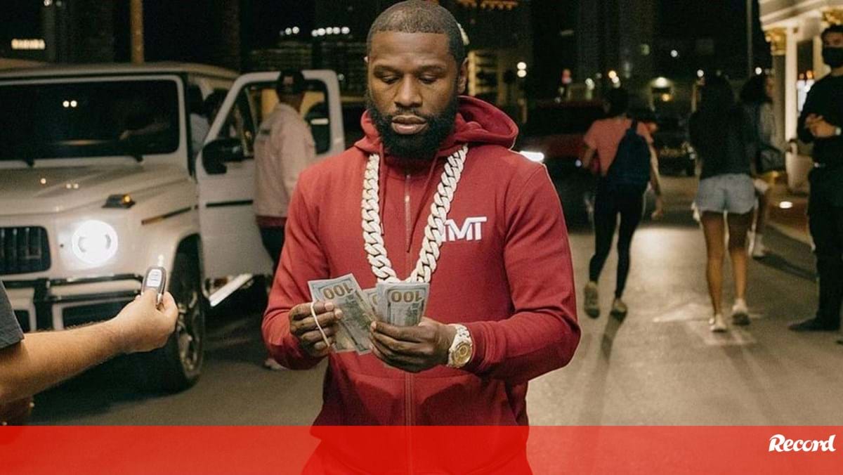 «Mayweather está na bancarrota, provavelmente gastou tudo com mulheres» - Desportos de combate