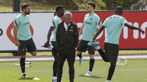 Domingos Duarte e Diogo Jota fora do jogo de Portugal com a Espanha