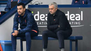 João Sacramento deixou equipa técnica de Mourinho e está perto de se estrear como treinador principal